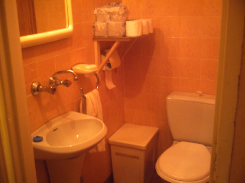 Apartamento U Rafcia Varsovia Exterior foto